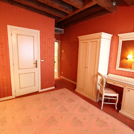 兰特纳迪马可波罗酒店 住宿加早餐酒店 3*