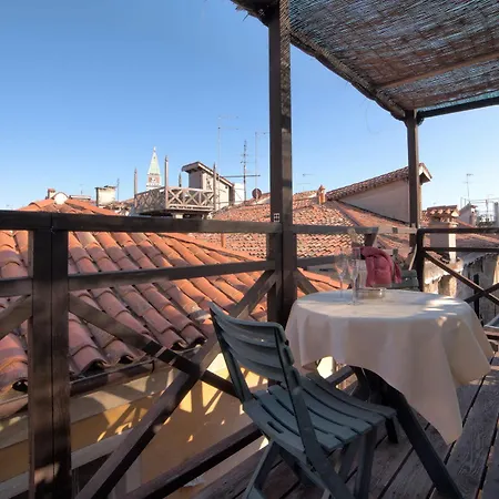 Bed and Breakfast Lanterna Di Marco Polo