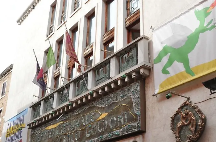 Alojamento de Acomodação e Pequeno-almoço Lanterna Di Marco Polo 3*