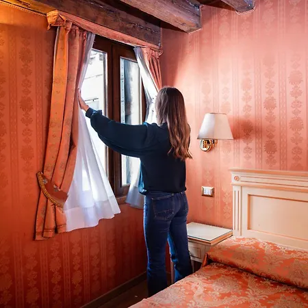 Lanterna Di Marco Polo Bed & Breakfast