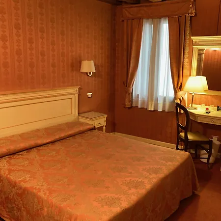 Lanterna Di Marco Polo Bed & Breakfast Venedig