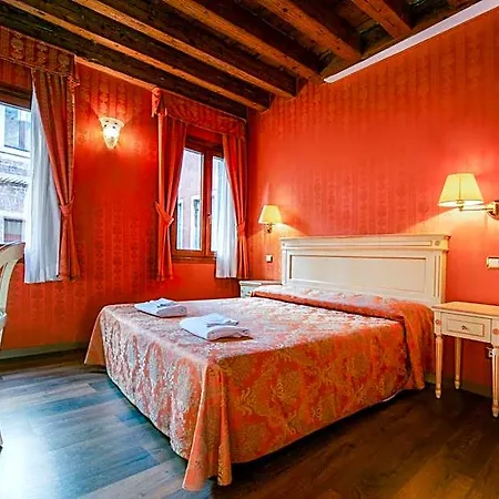 Lanterna Di Marco Polo Bed & Breakfast Benátky