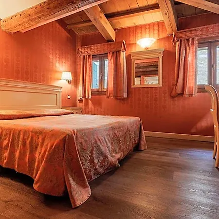 Lanterna Di Marco Polo Nocleg ze śniadaniem 4*