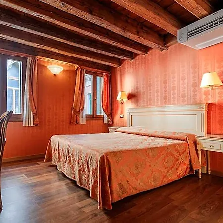 Nocleg ze śniadaniem Lanterna Di Marco Polo Wenecja