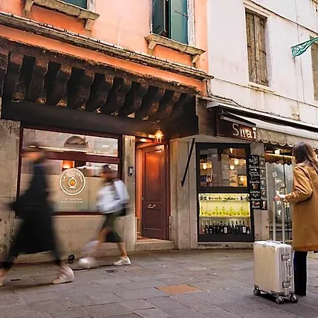 Lanterna Di Marco Polo Nocleg ze śniadaniem 4*