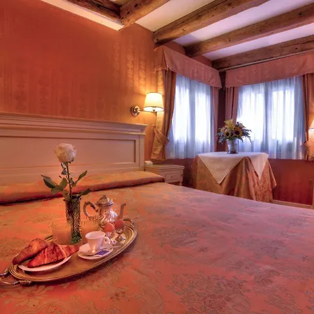 Lanterna Di Marco Polo Венеция
