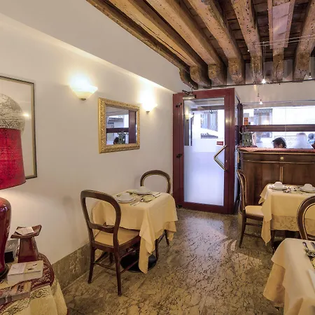 Lanterna Di Marco Polo 4* Velence