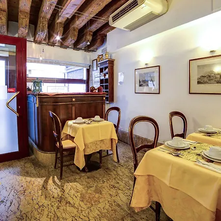 Couette-café Lanterna Di Marco Polo Venise