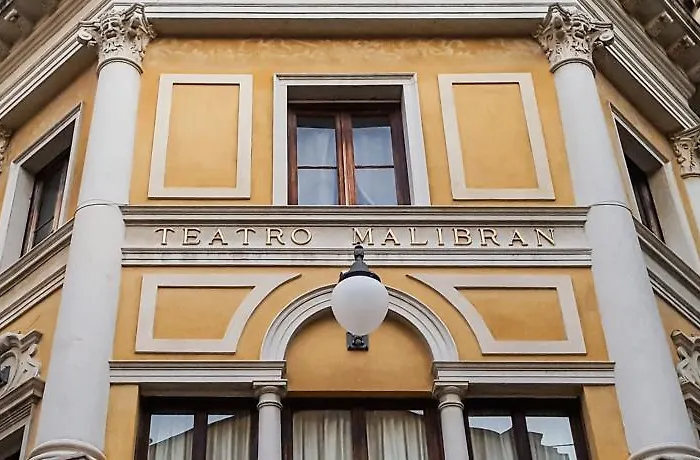 Lanterna Di Marco Polo Bed and Breakfast 3*