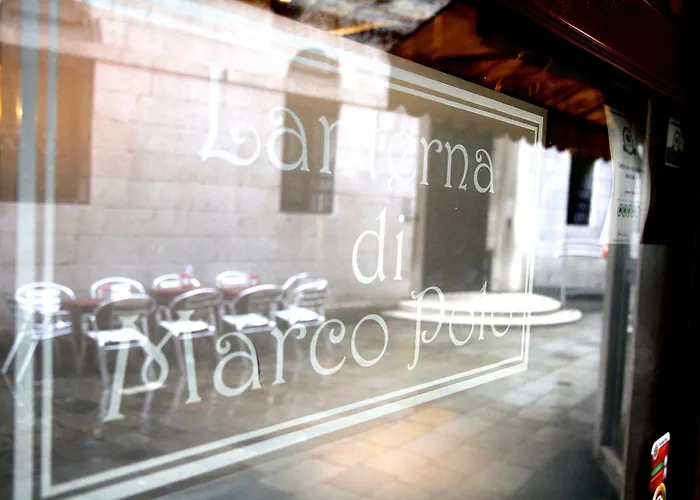 Lanterna Di Marco Polo Bed and Breakfast 3*